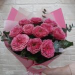 Букет из пионовидной розы
