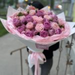 Букет из пиновидных роз